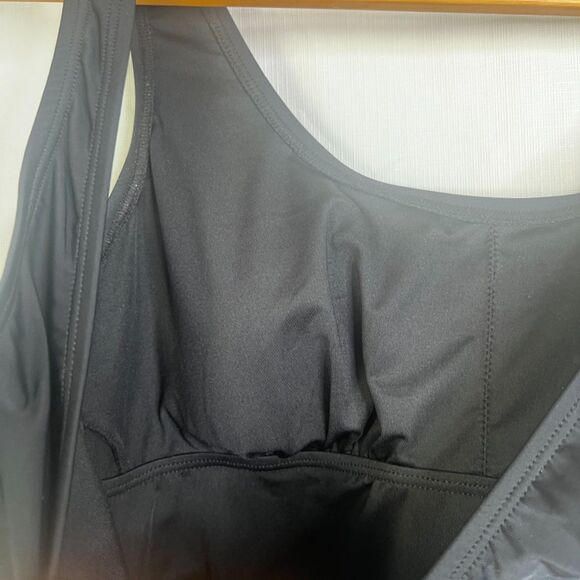 Cupshe NWT One Piece Swimsuit Size Medium Shelf Bra Striped Neutral Basic - Picture 6 of 10